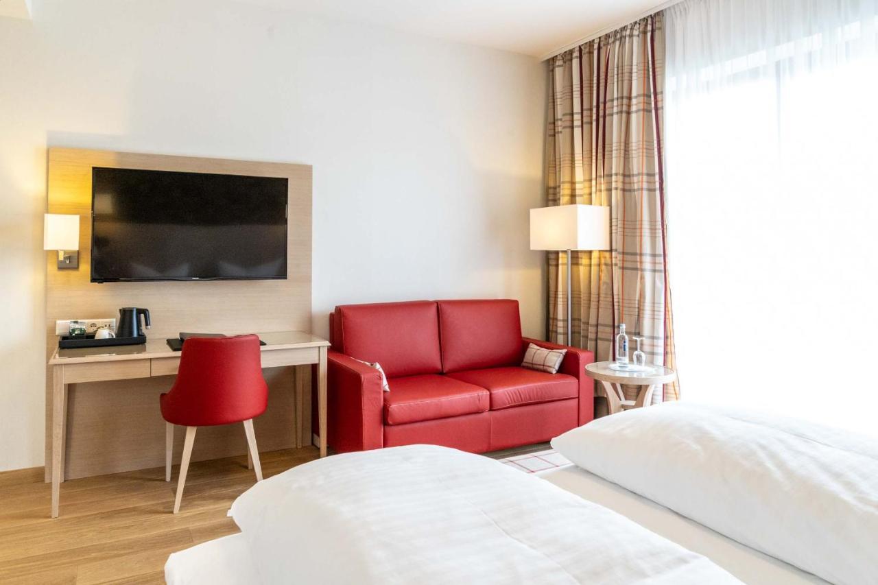 Hotel Poeker เมพเพิน ภายนอก รูปภาพ